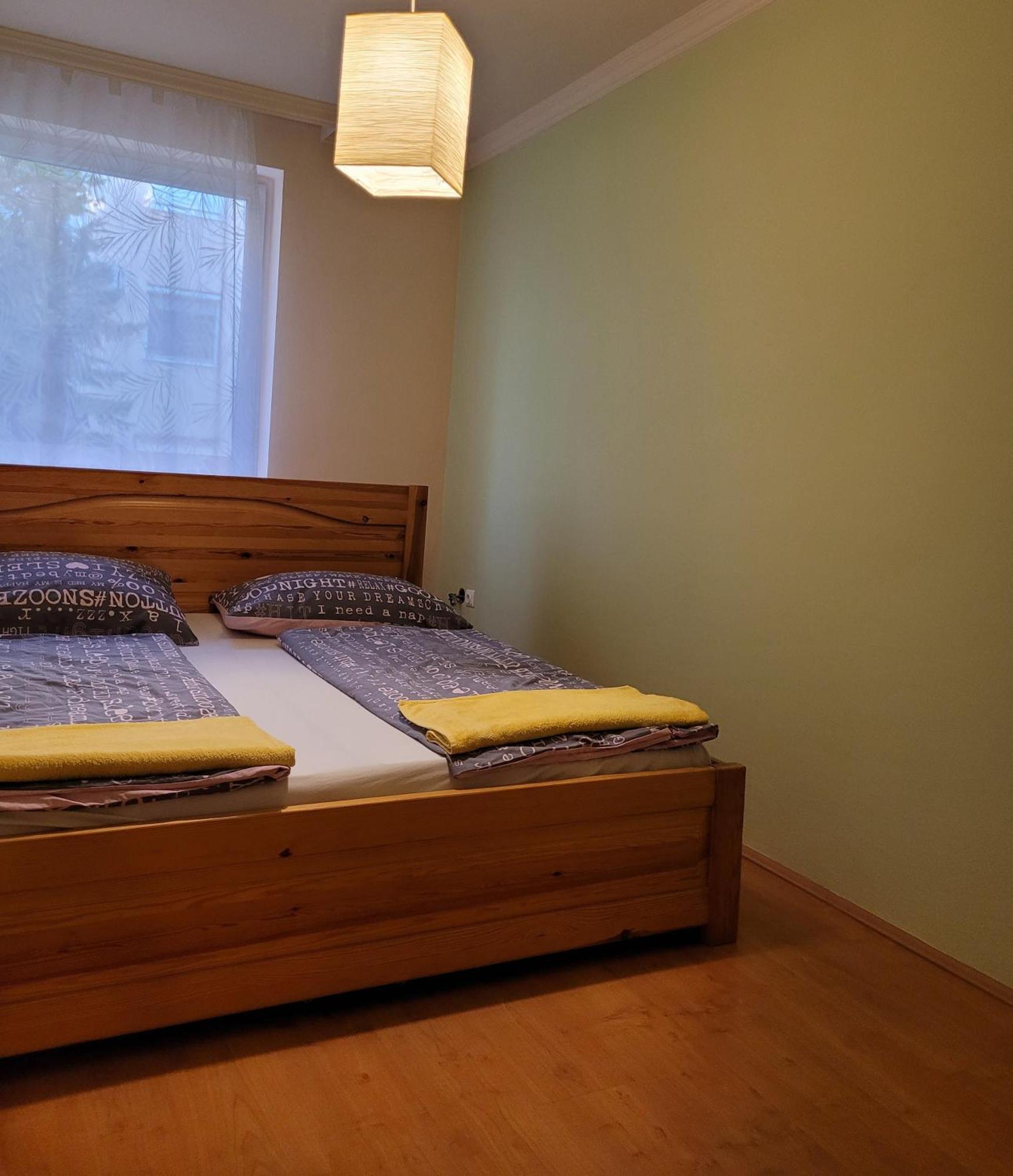 Lara Apartman Debreczyn Pokój zdjęcie